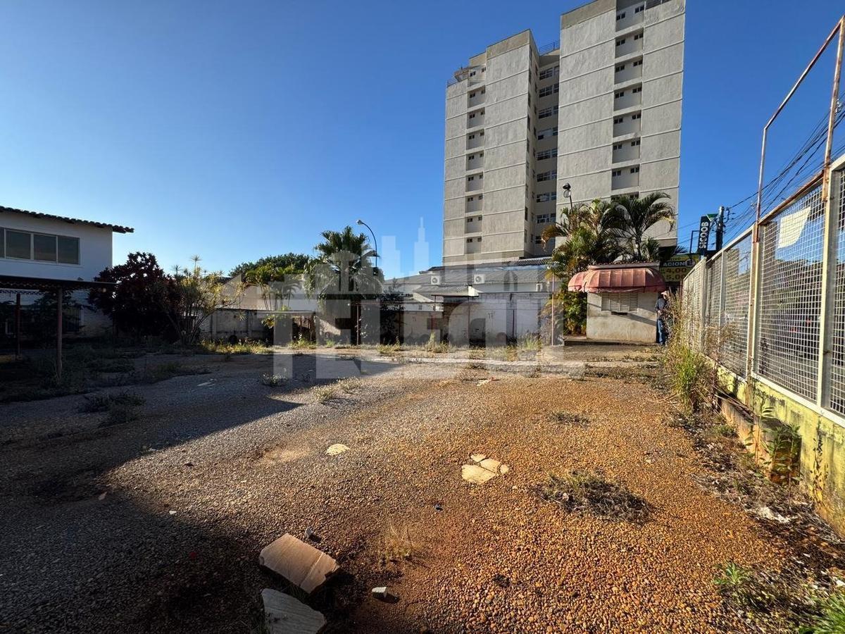 Lote, Centro, 0 Quarto, 0 Vaga