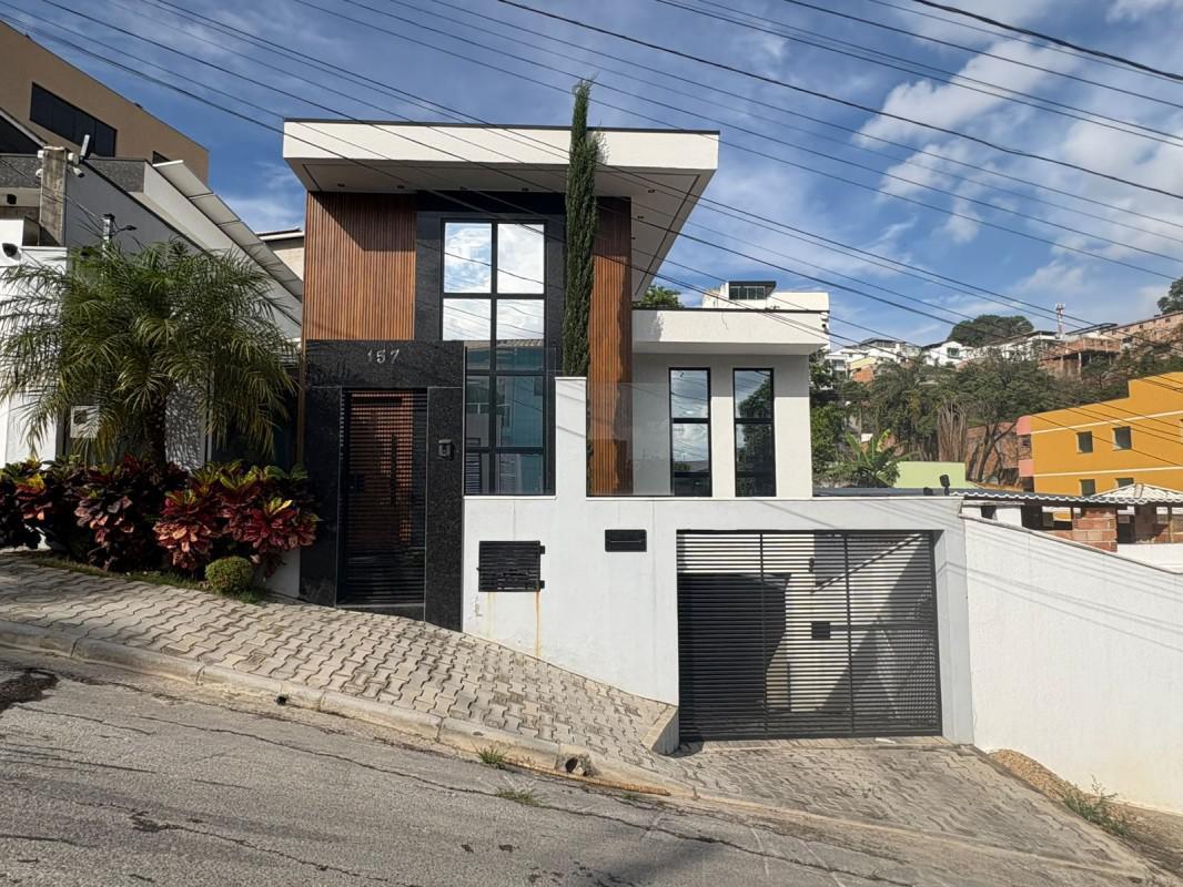 Casa, Masterville, 3 Quartos, 5 Vagas, 1 Suíte