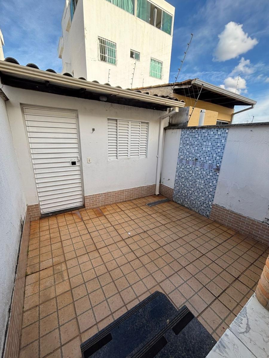 Casa, Jardim Leblon, 2 Quartos, 2 Vagas, 2 Suítes