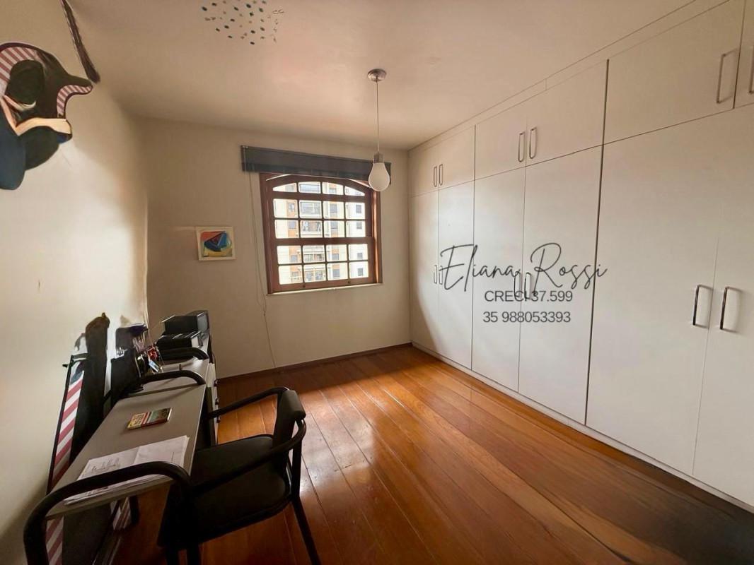 Casa, Vila Pinto, 5 Quartos, 4 Vagas, 2 Suítes