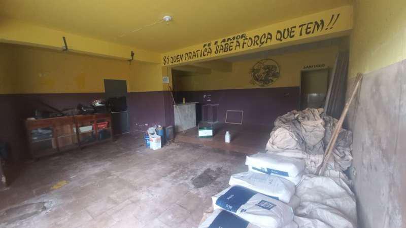 Andar, Centro, 0 Quarto, 0 Vaga