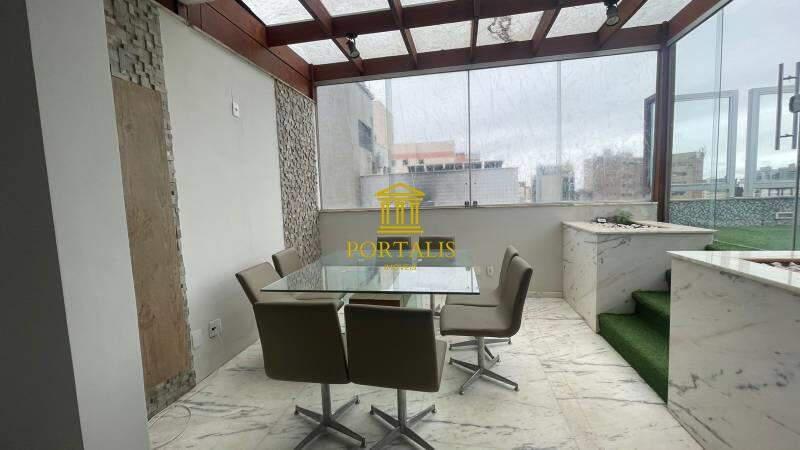 Cobertura, Funcionários, 3 Quartos, 2 Vagas, 1 Suíte