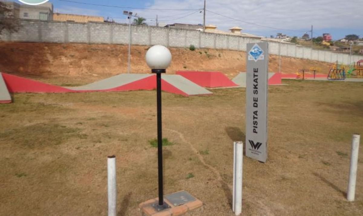 Lote, Vila das Flores, 0 Quarto, 0 Vaga
