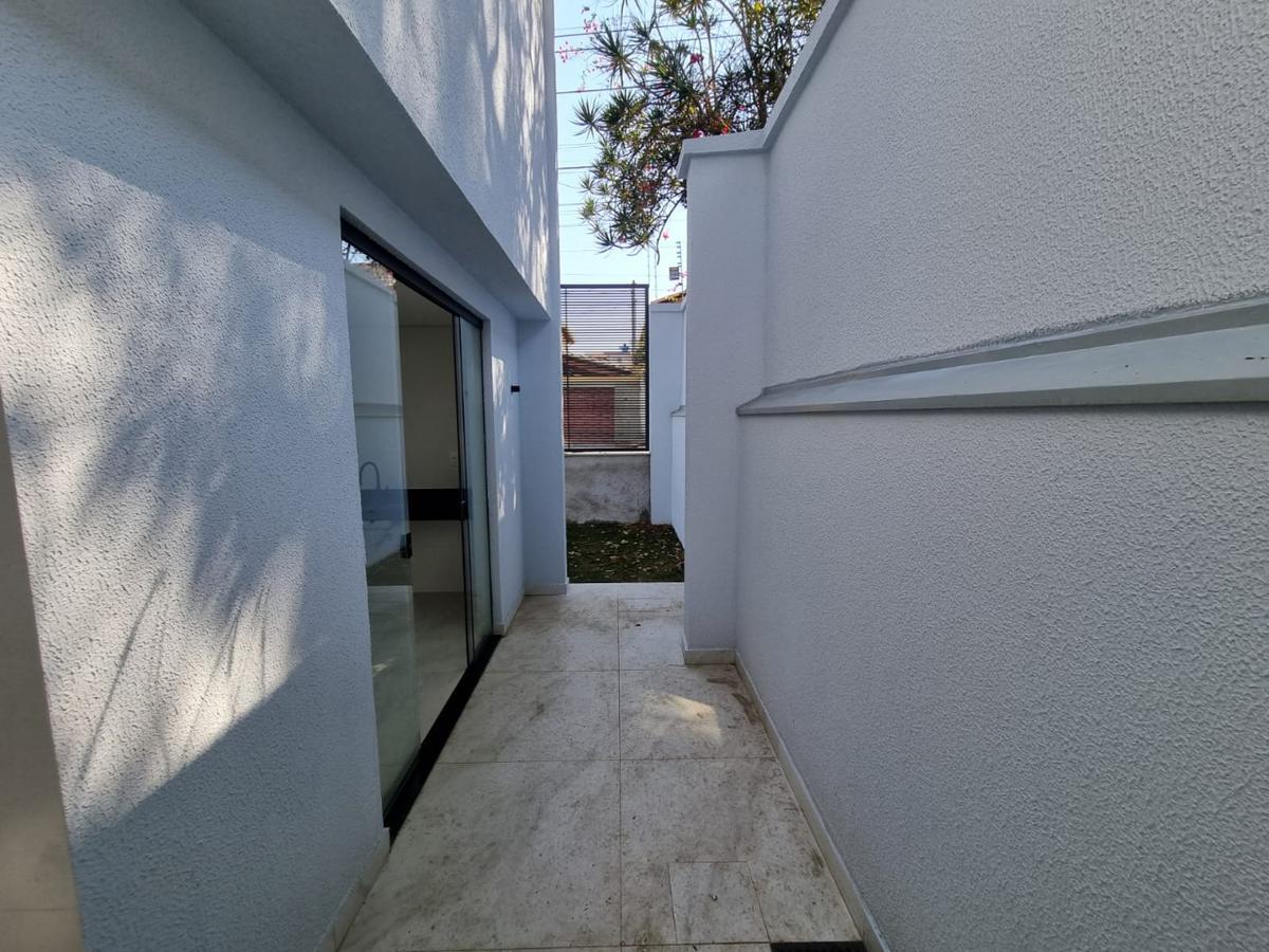 Casa, Planalto, 3 Quartos, 2 Vagas, 1 Suíte