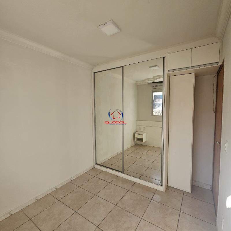 Área Privativa, Cabral, 2 Quartos, 1 Vaga