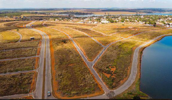 Lote, Pontevila, 0 Quarto, 0 Vaga
