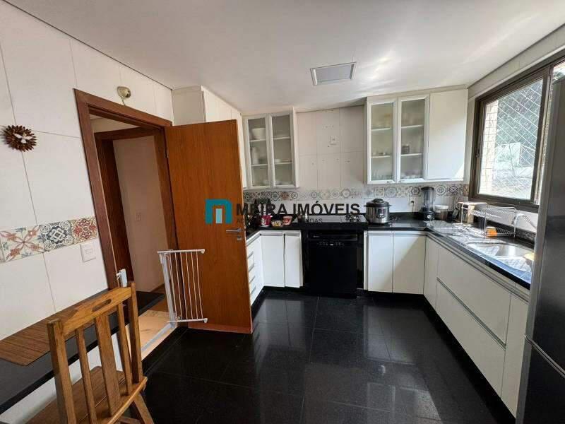 Apartamento, Sion, 4 Quartos, 3 Vagas, 3 Suítes