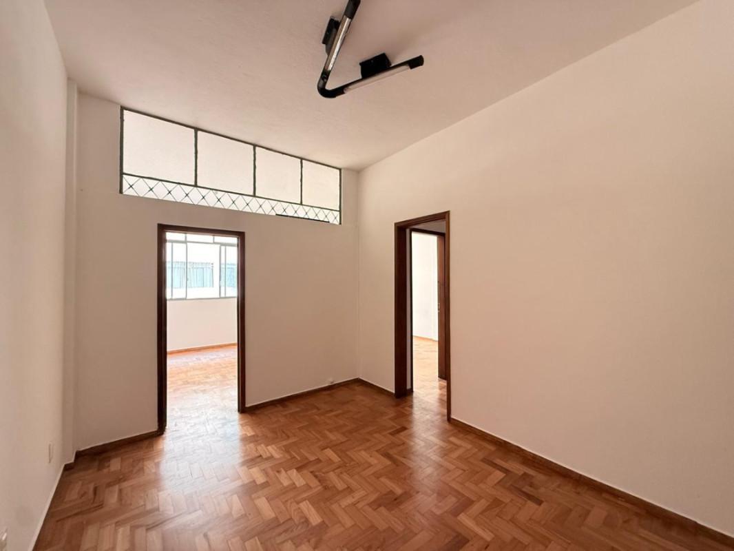 Apartamento, Centro, 2 Quartos, 0 Vaga