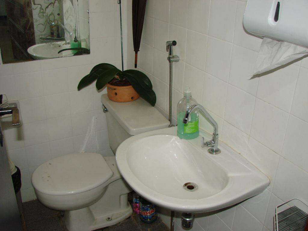 Sala, Barro Preto