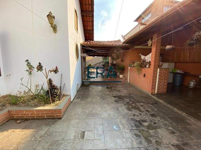 Casa, Santa Lúcia, 5 Quartos, 4 Vagas, 3 Suítes