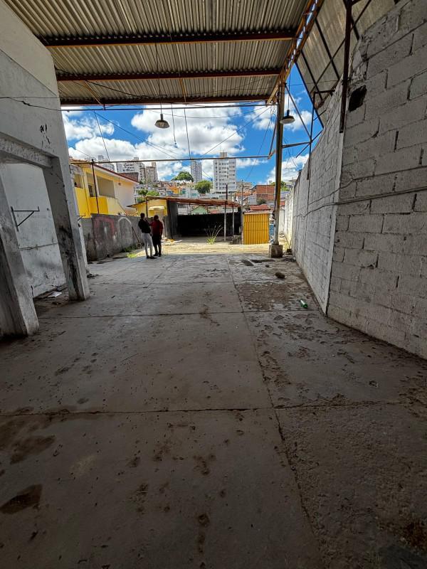 Galpão, Nova Floresta, 0 Quarto, 15 Vagas