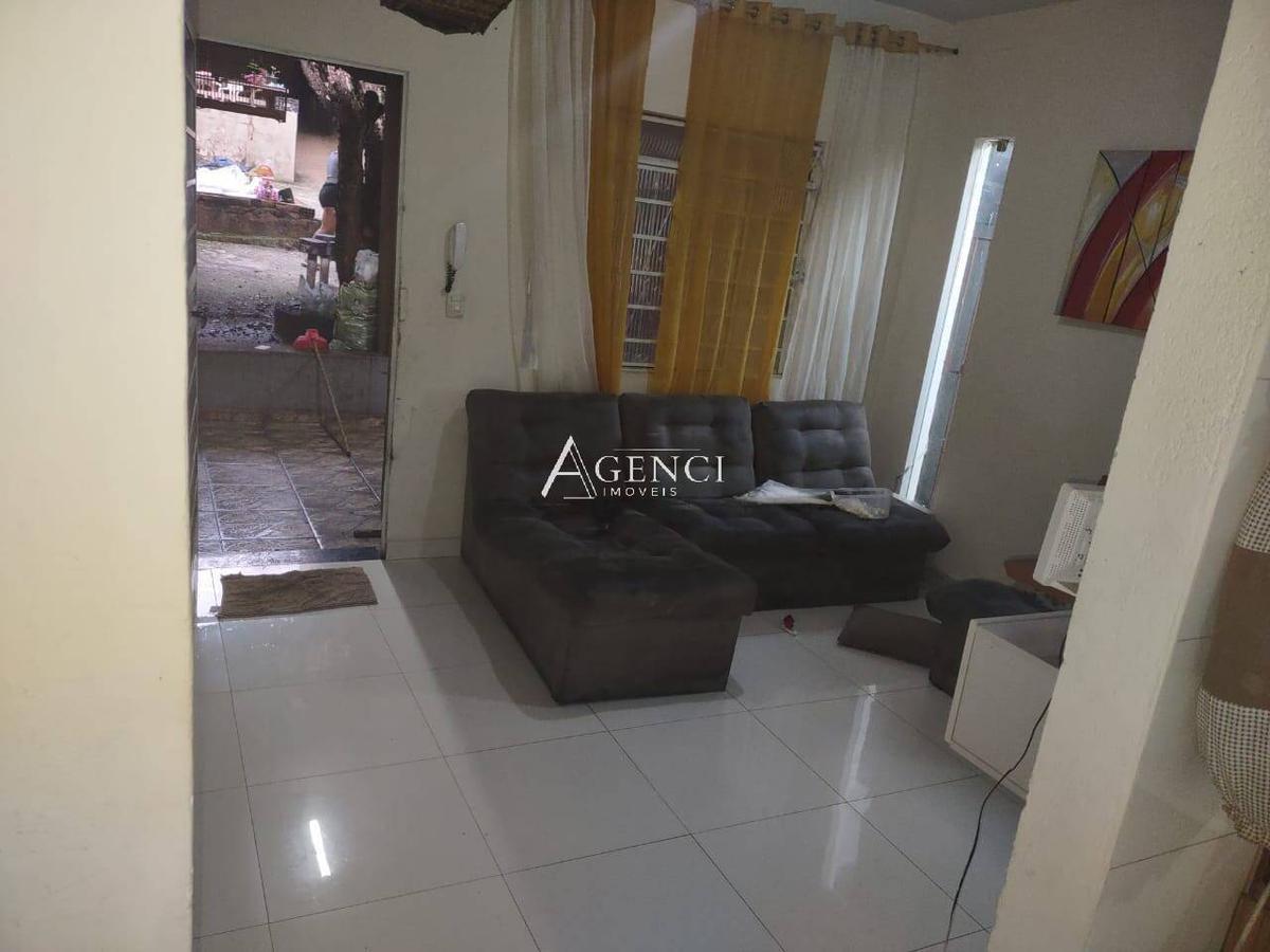 Casa, Industrial Itaú, 2 Quartos, 0 Vaga, 0 Suíte