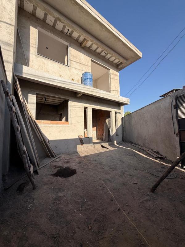 Casa, Masterville, 2 Quartos, 2 Vagas