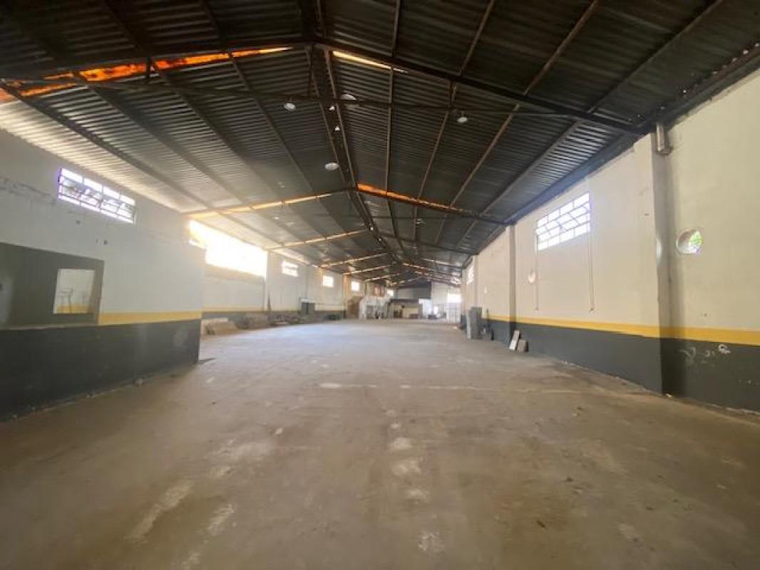 Galpão, Santa Cruz Industrial, 0 Quarto, 0 Vaga