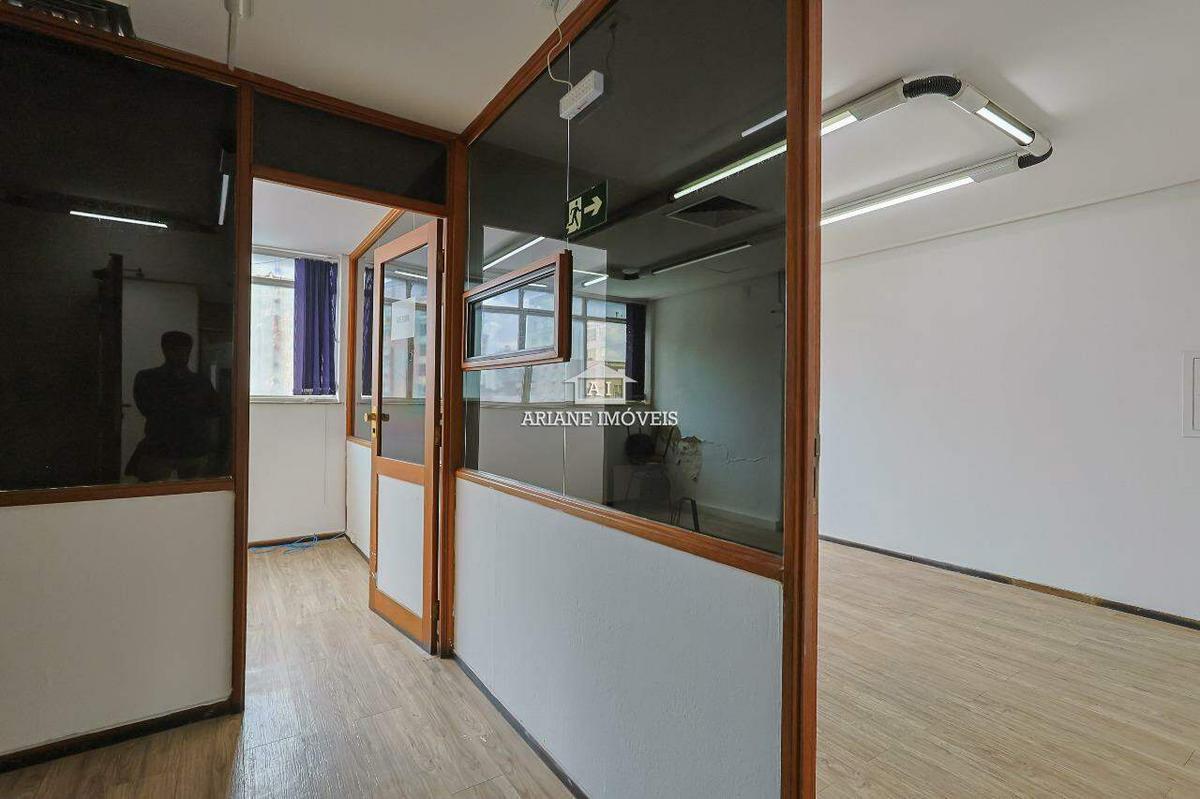 Sala, Centro, 0 Quarto, 0 Vaga