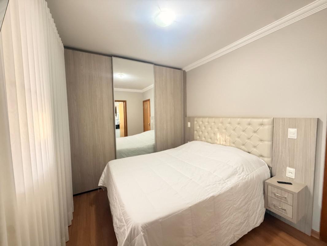 Apartamento, Sagrada Família, 3 Quartos, 2 Vagas, 1 Suíte