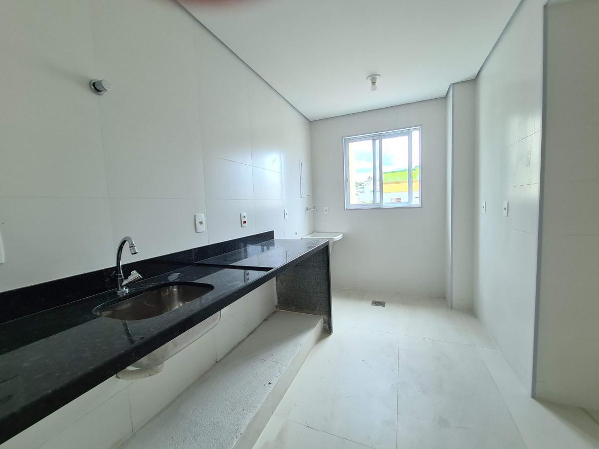 Apartamento, Sagrada Família, 3 Quartos, 2 Vagas, 1 Suíte