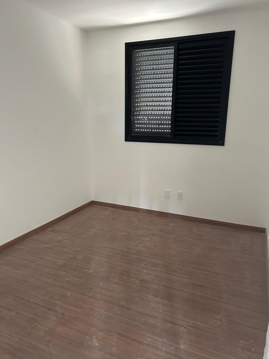 Cobertura, Sagrada Família, 4 Quartos, 2 Vagas, 1 Suíte