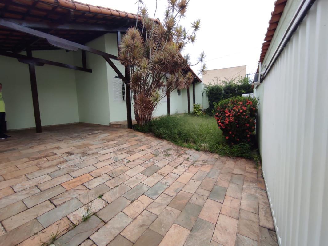 Casa, Alípio de Melo, 5 Quartos, 6 Vagas, 2 Suítes