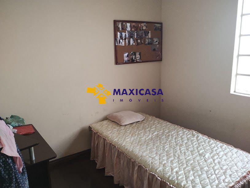 Casa, Nossa Senhora da Saúde, 4 Quartos, 2 Vagas, 1 Suíte