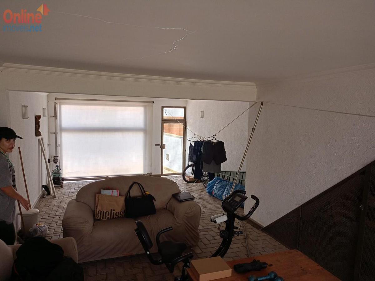 Casa, Dom Pedro I, 1 Quarto, 0 Vaga, 0 Suíte