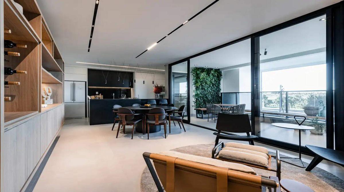 Apartamento, Jardim Karaíba, 4 Quartos, 2 Vagas, 4 Suítes