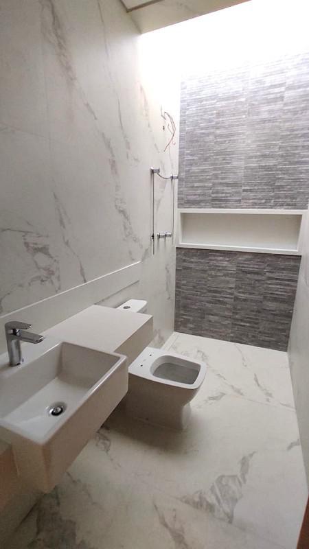 Casa, Jaraguá, 4 Quartos, 3 Vagas, 1 Suíte