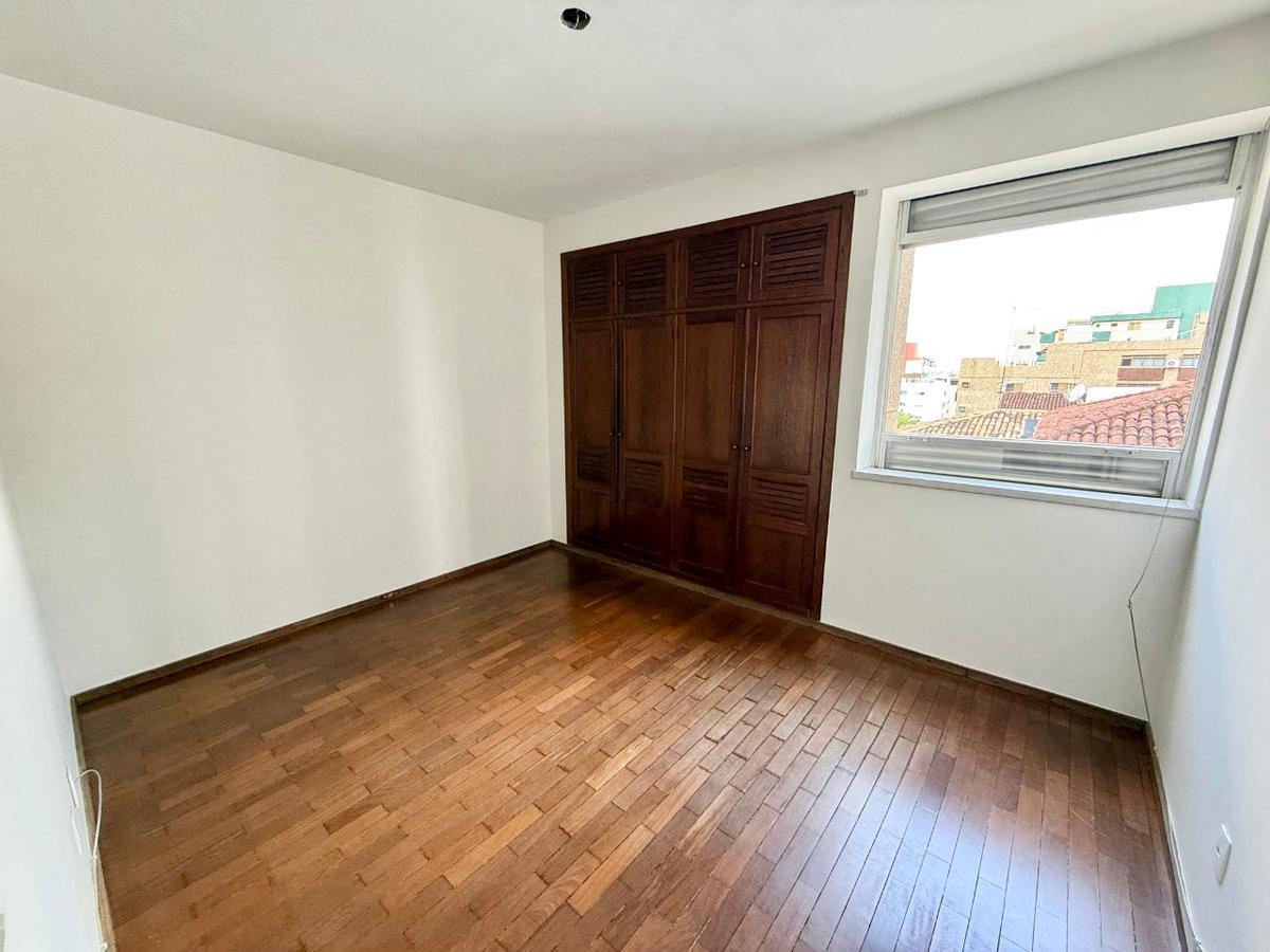 Apartamento, São José, 4 Quartos, 2 Vagas, 1 Suíte