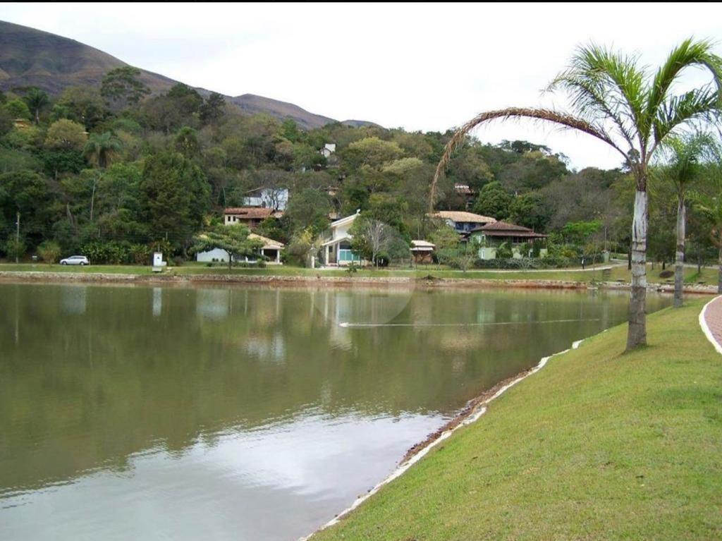 Lote, Retiro do Chalé, 0 Quarto, 0 Vaga