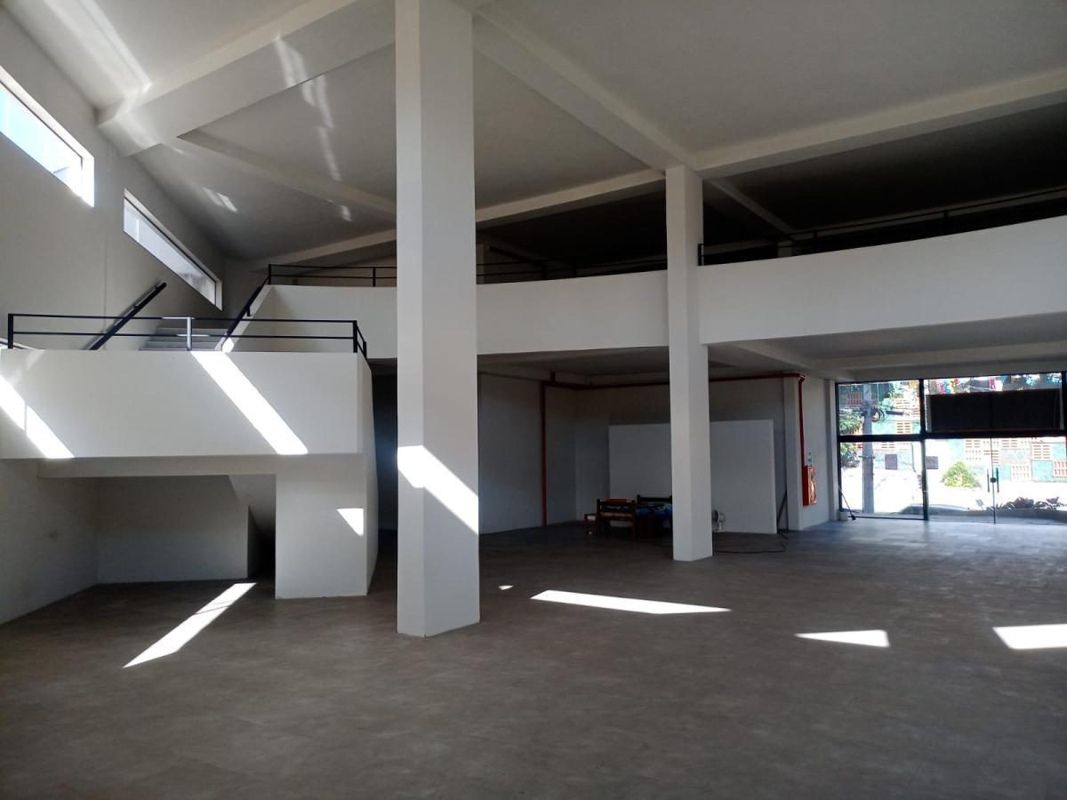 Prédio, Floresta, 0 Quarto, 25 Vagas