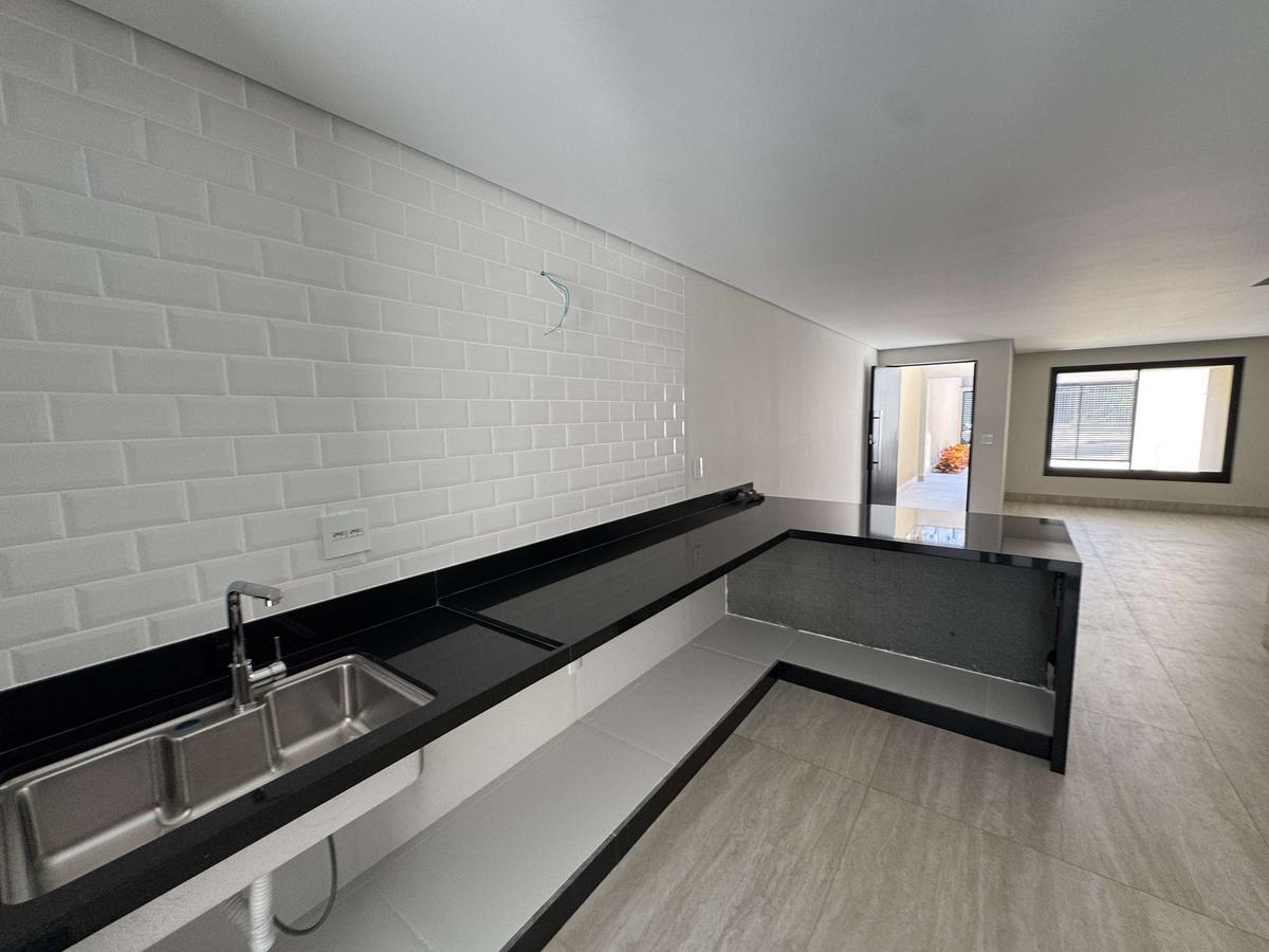 Casa, Jaraguá, 3 Quartos, 3 Vagas, 1 Suíte