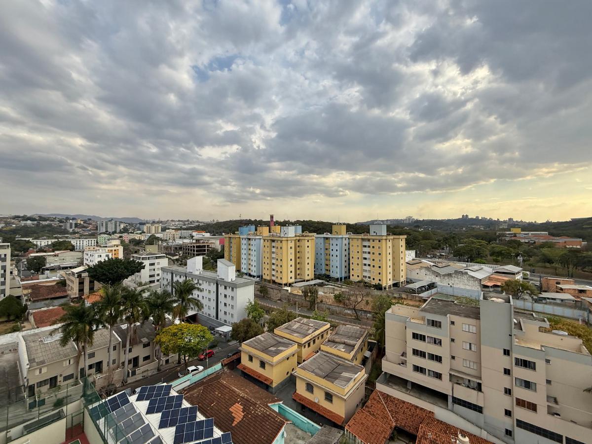 Sala, Liberdade, 0 Quarto, 1 Vaga