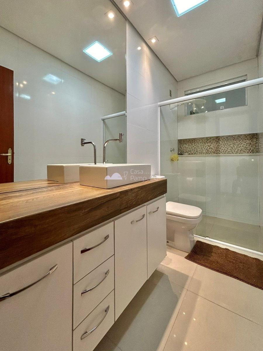 Casa, Itapoã, 4 Quartos, 6 Vagas, 1 Suíte