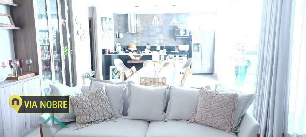 Casa, Estoril, 7 Quartos, 3 Vagas, 3 Suítes
