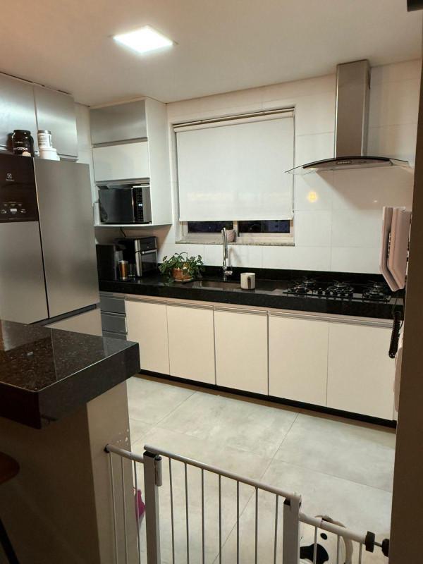 Apartamento, Barreiro, 3 Quartos, 2 Vagas, 1 Suíte
