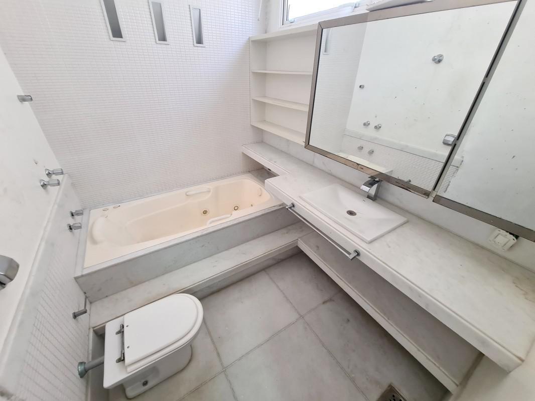 Casa, Gutierrez, 5 Quartos, 4 Vagas, 2 Suítes