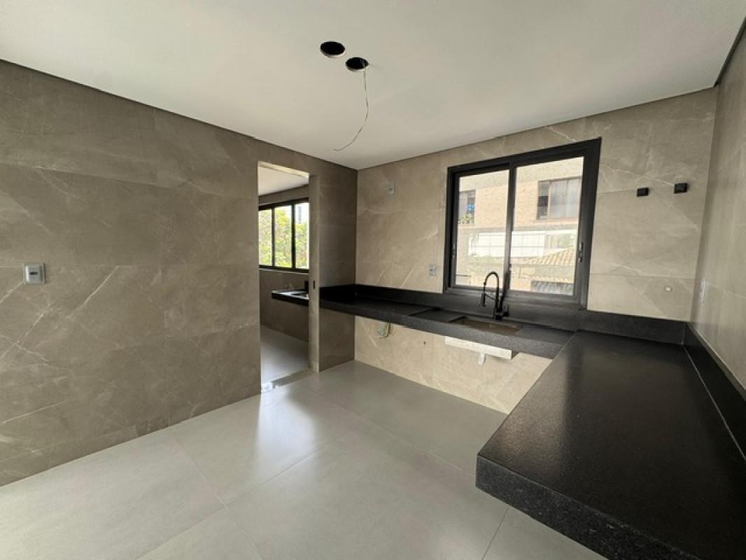 Apartamento, Castelo, 4 Quartos, 3 Vagas, 2 Suítes