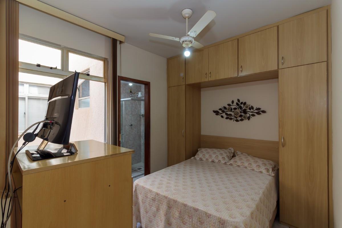 Apartamento, Floresta, 2 Quartos, 1 Vaga, 1 Suíte