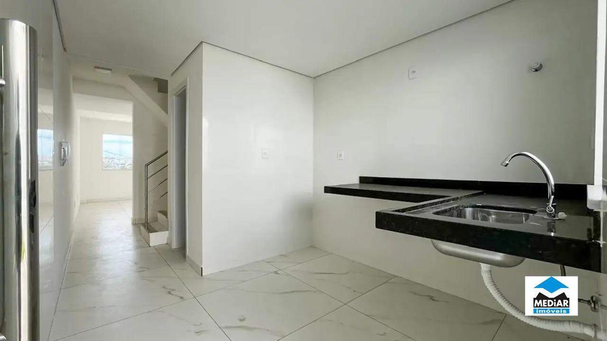 Casa, Santa Branca, 2 Quartos, 2 Vagas, 2 Suítes