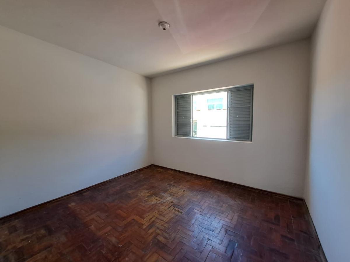 Casa, Centro, 3 Quartos, 0 Vaga