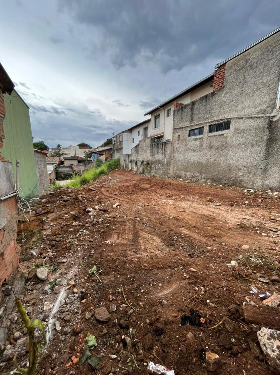 Lote, João Pinheiro, 0 Quarto, 0 Vaga