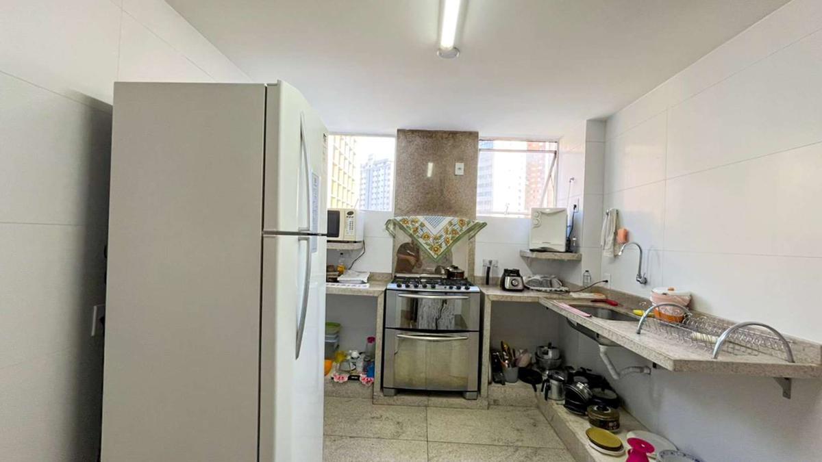 Cobertura, Funcionários, 6 Quartos, 3 Vagas, 1 Suíte