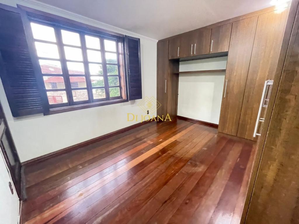 Casa, Ingá Alto, 4 Quartos, 4 Vagas, 1 Suíte