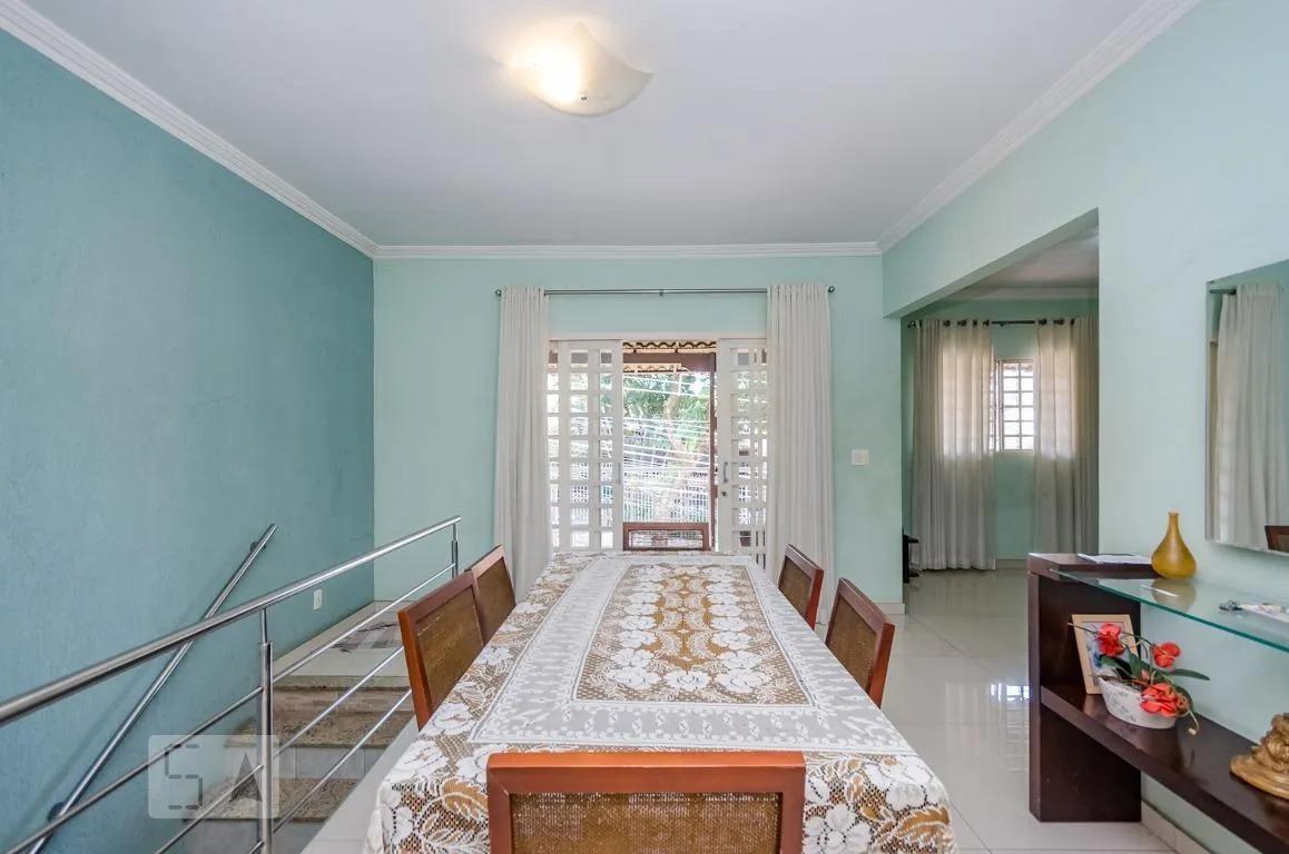 Casa, Havaí, 3 Quartos, 3 Vagas, 1 Suíte