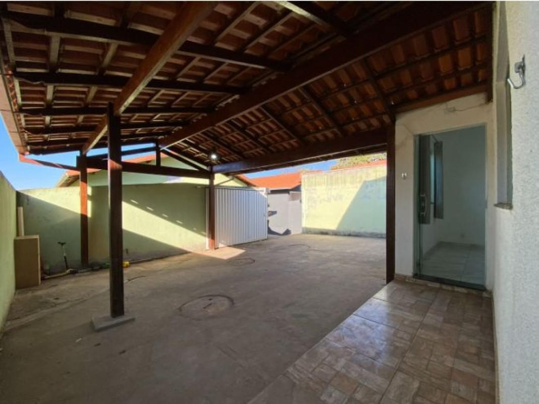 Casa, Bom Jardim, 2 Quartos, 3 Vagas
