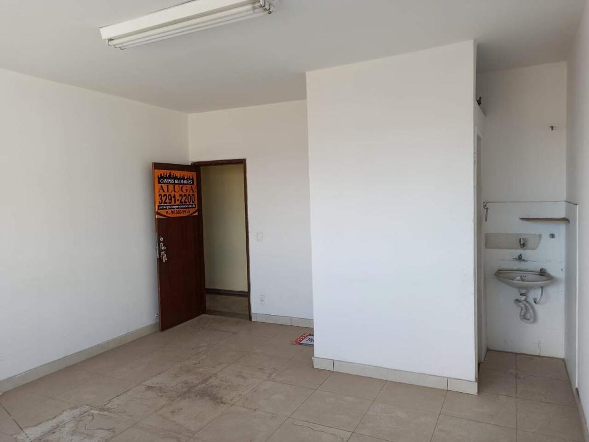 Sala, Glória
