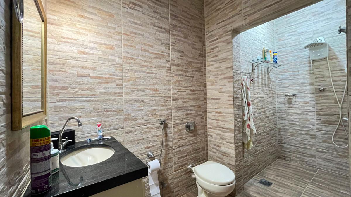Casa, Castelo, 5 Quartos, 3 Vagas, 1 Suíte