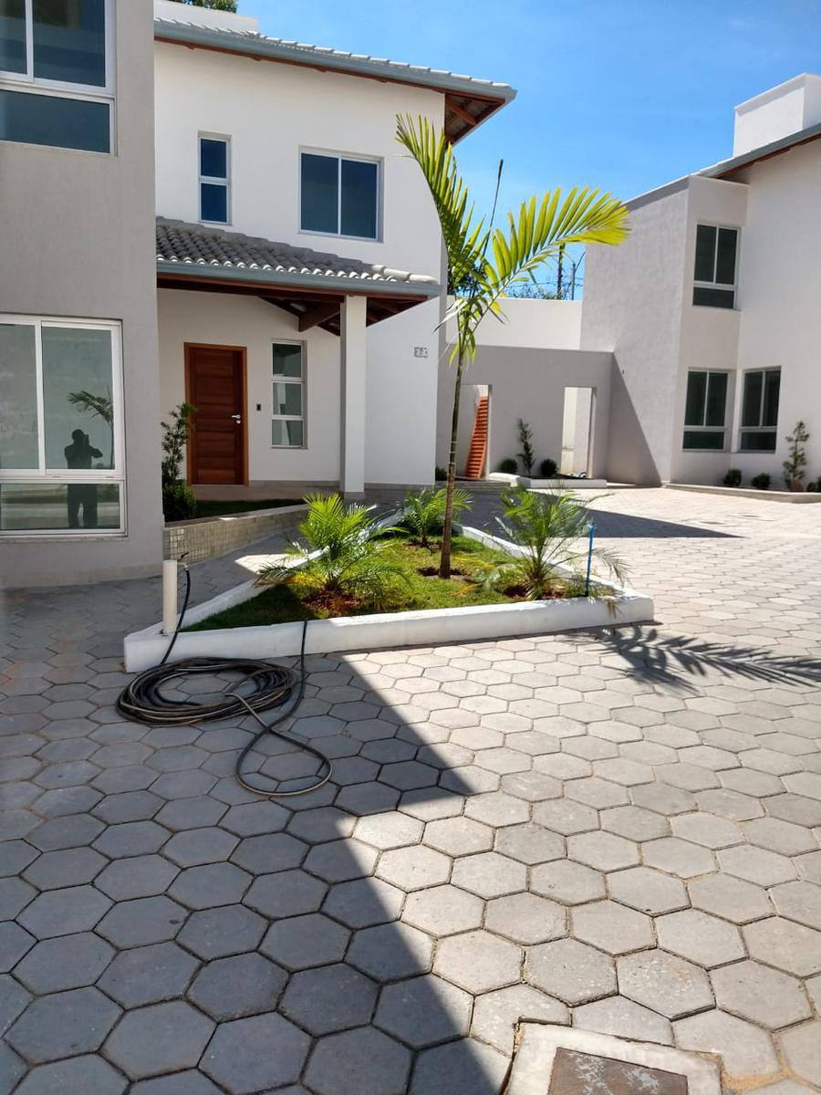 Casa, Centro, 3 Quartos, 2 Vagas, 1 Suíte