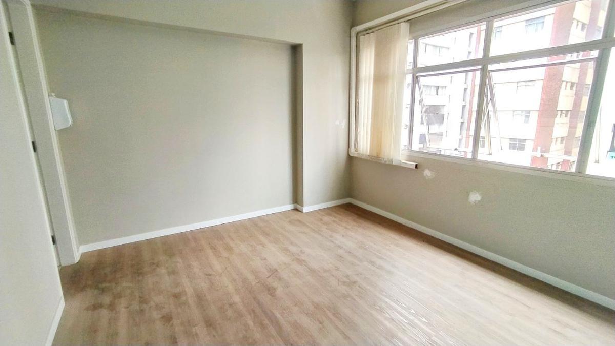 Sala, Funcionários