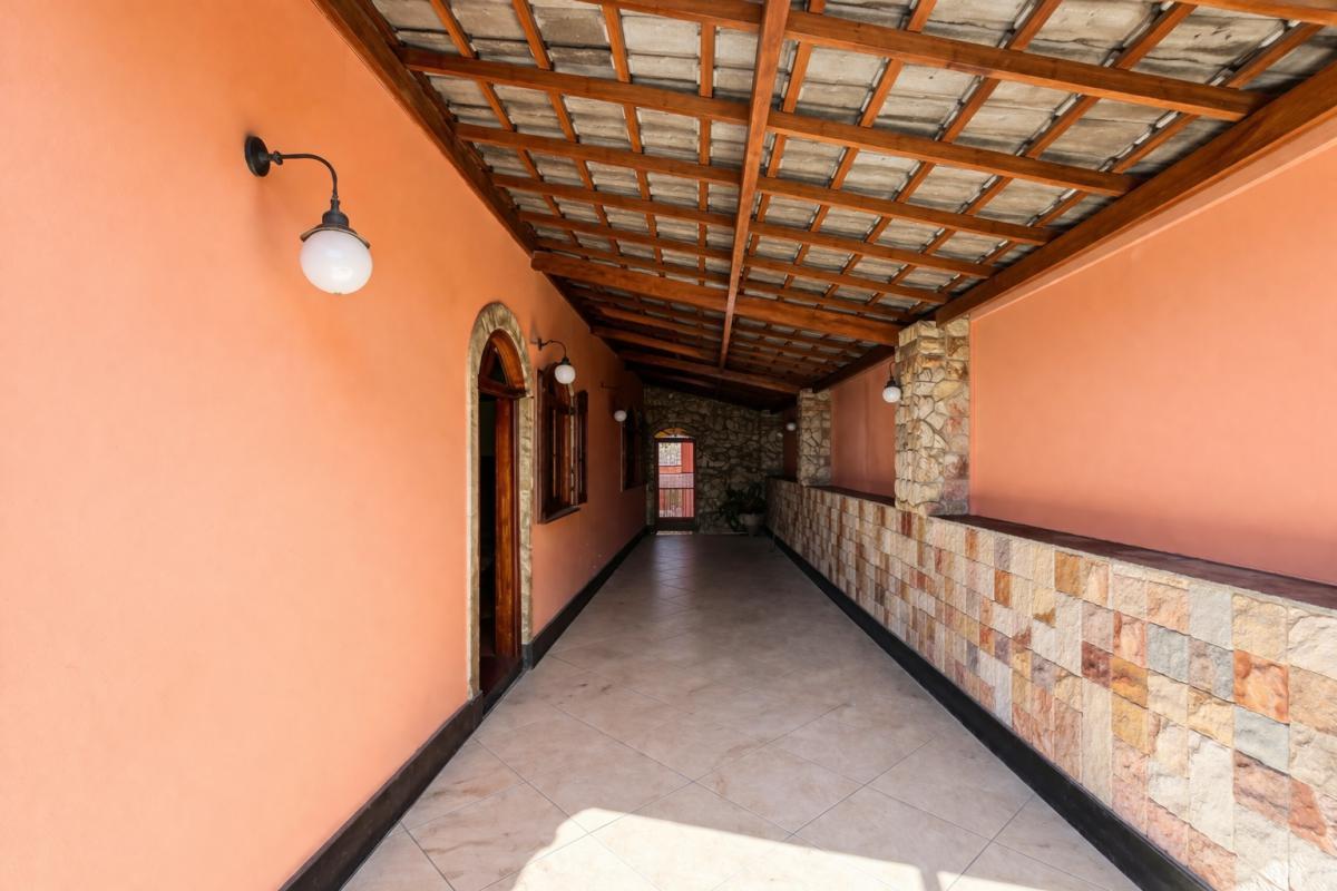 Casa, Piratininga (venda Nova), 6 Quartos, 4 Vagas, 1 Suíte